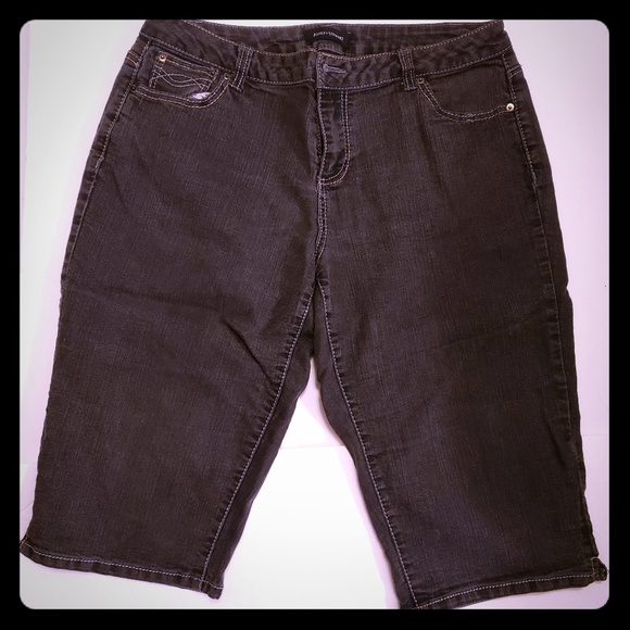 Ashley Stewart Pants - Ashley Stewart Jean Capris Ashley Stewart Pants - Ashley Stewart Jean Capris